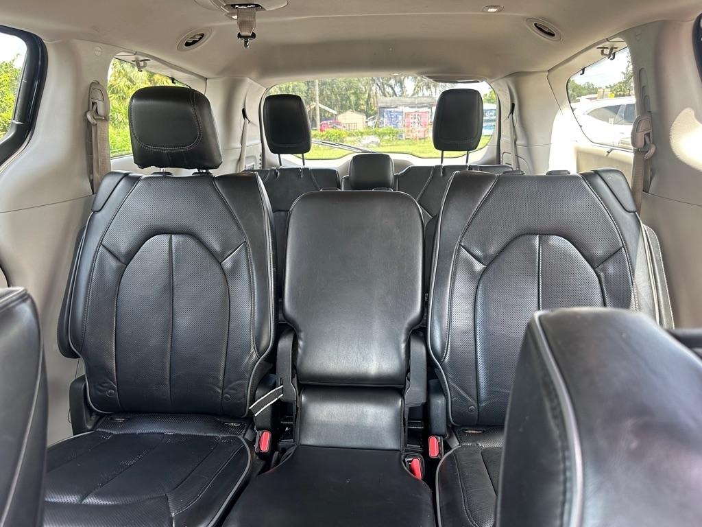 Chrysler Pacifica Limited FWD 2017