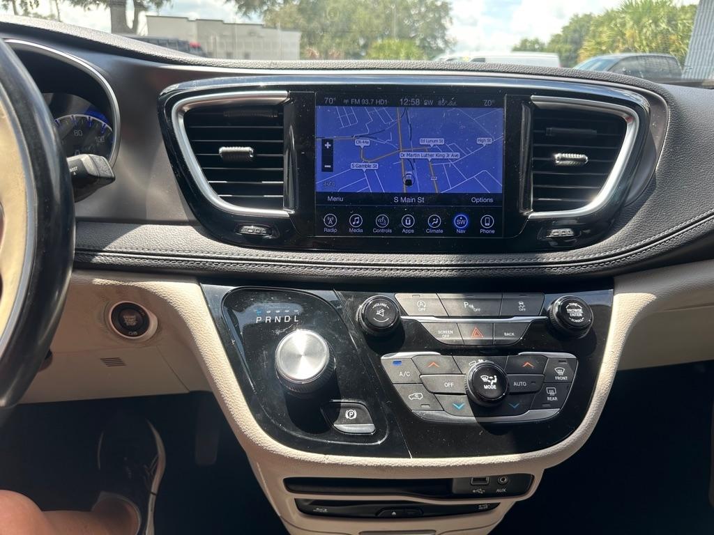 Chrysler Pacifica Limited FWD 2017