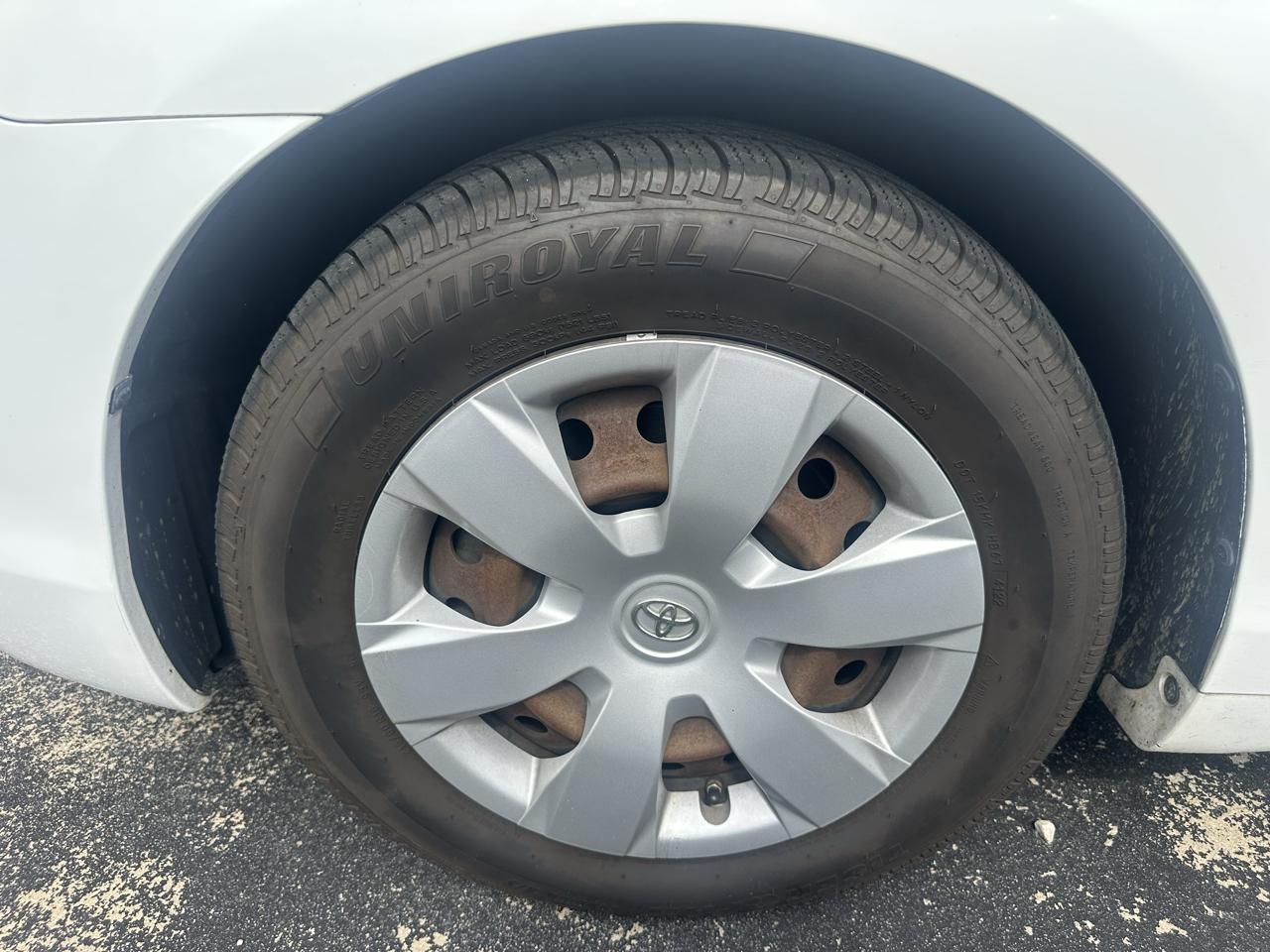Toyota Camry 4dr Sdn I4 Auto LE (Natl) 2009