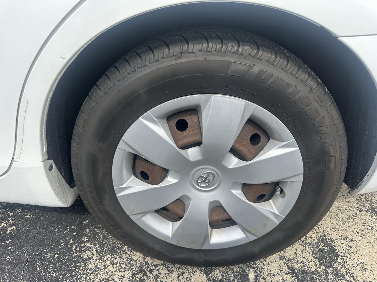 Toyota Camry 4dr Sdn I4 Auto LE (Natl) 2009
