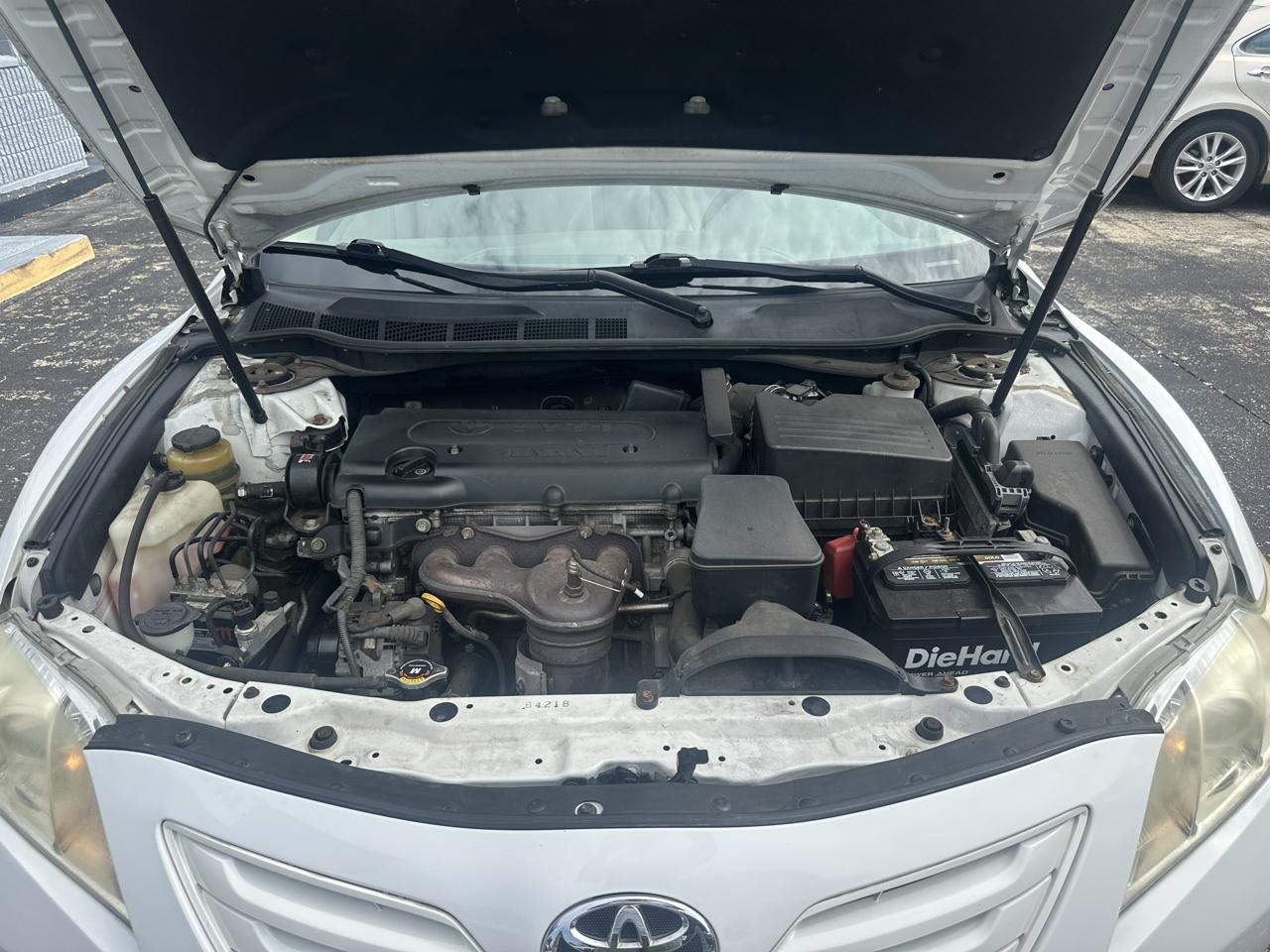 Toyota Camry 4dr Sdn I4 Auto LE (Natl) 2009