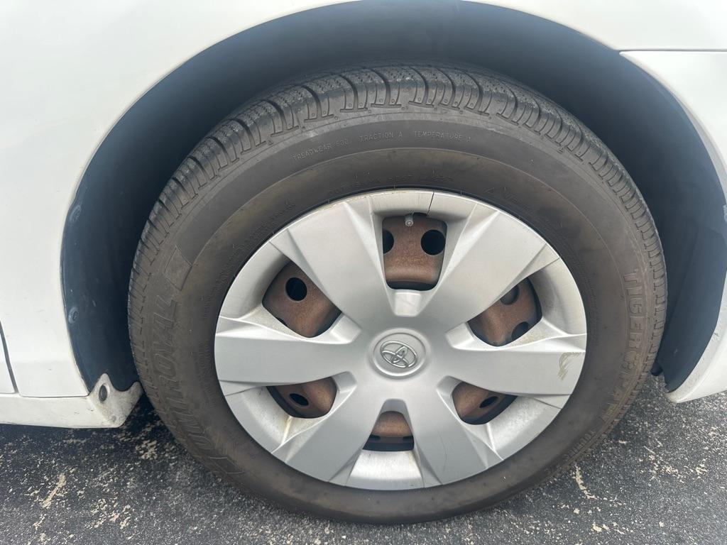Toyota Camry 4dr Sdn I4 Auto LE (Natl) 2009