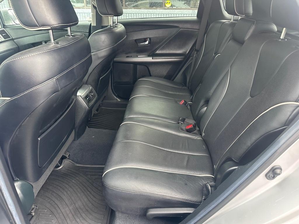Toyota Venza 4dr Wgn V6 AWD LE (Natl) 2013