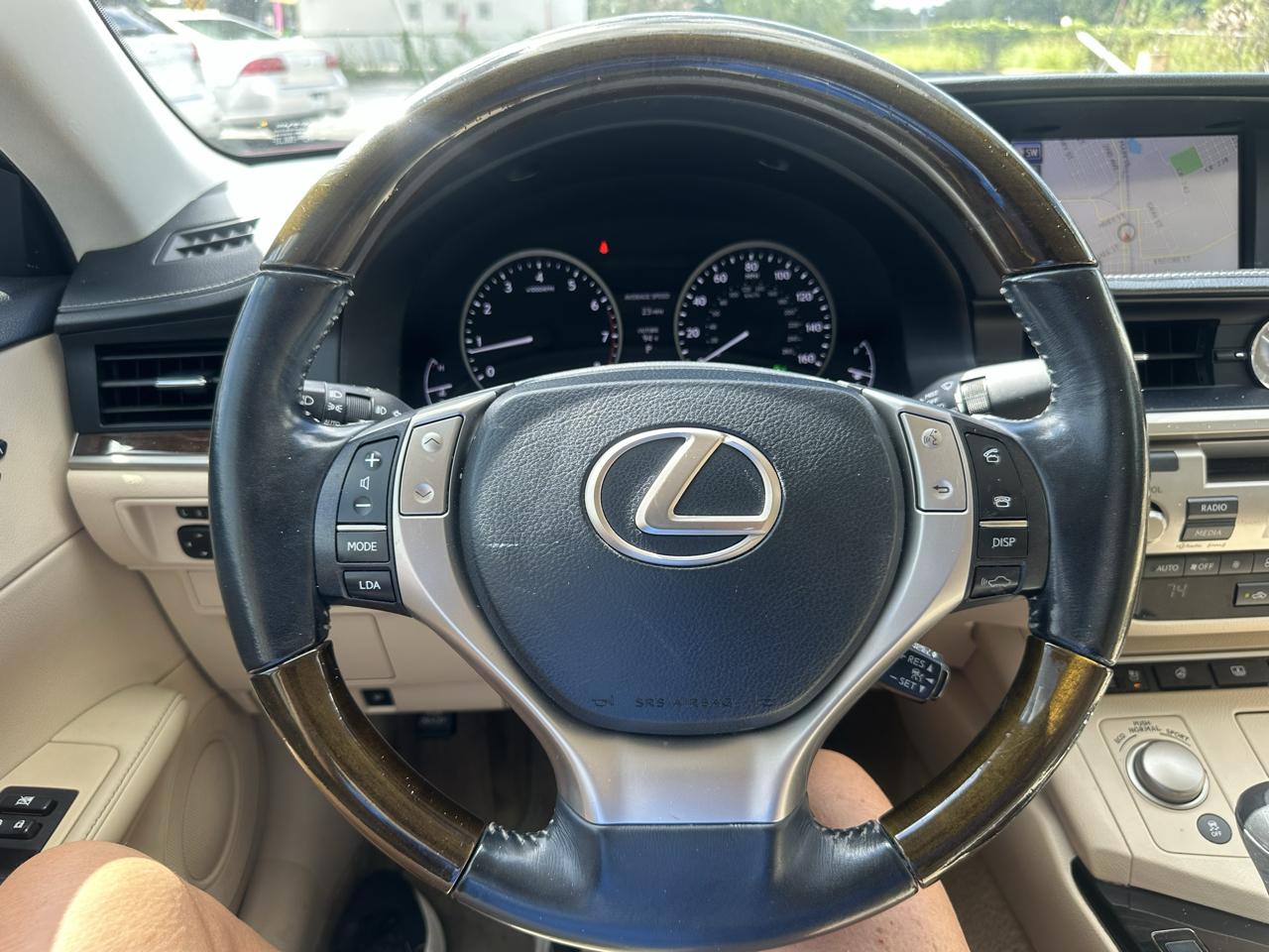Lexus ES 350 4dr Sdn 2014