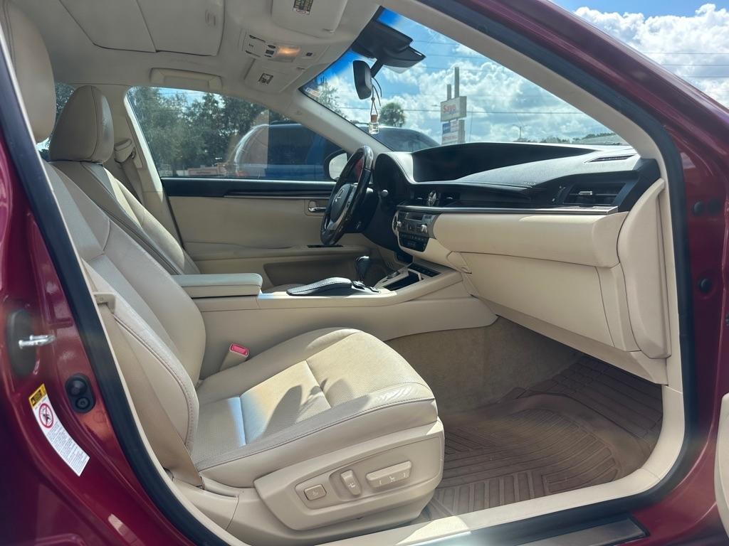 Lexus ES 350 4dr Sdn 2014
