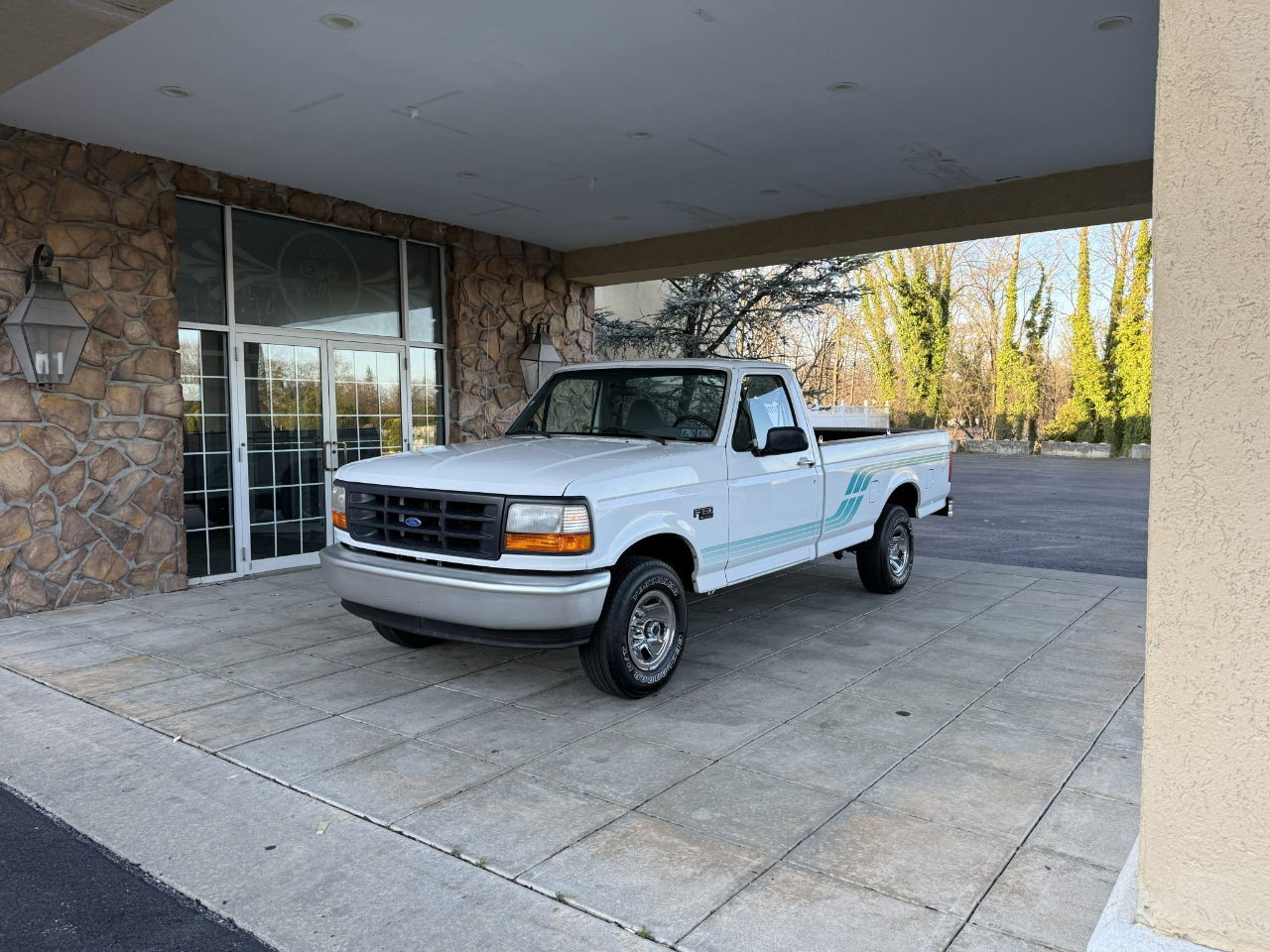 1996 Ford F-150 Special Reg. Cab Short Bed 4WD