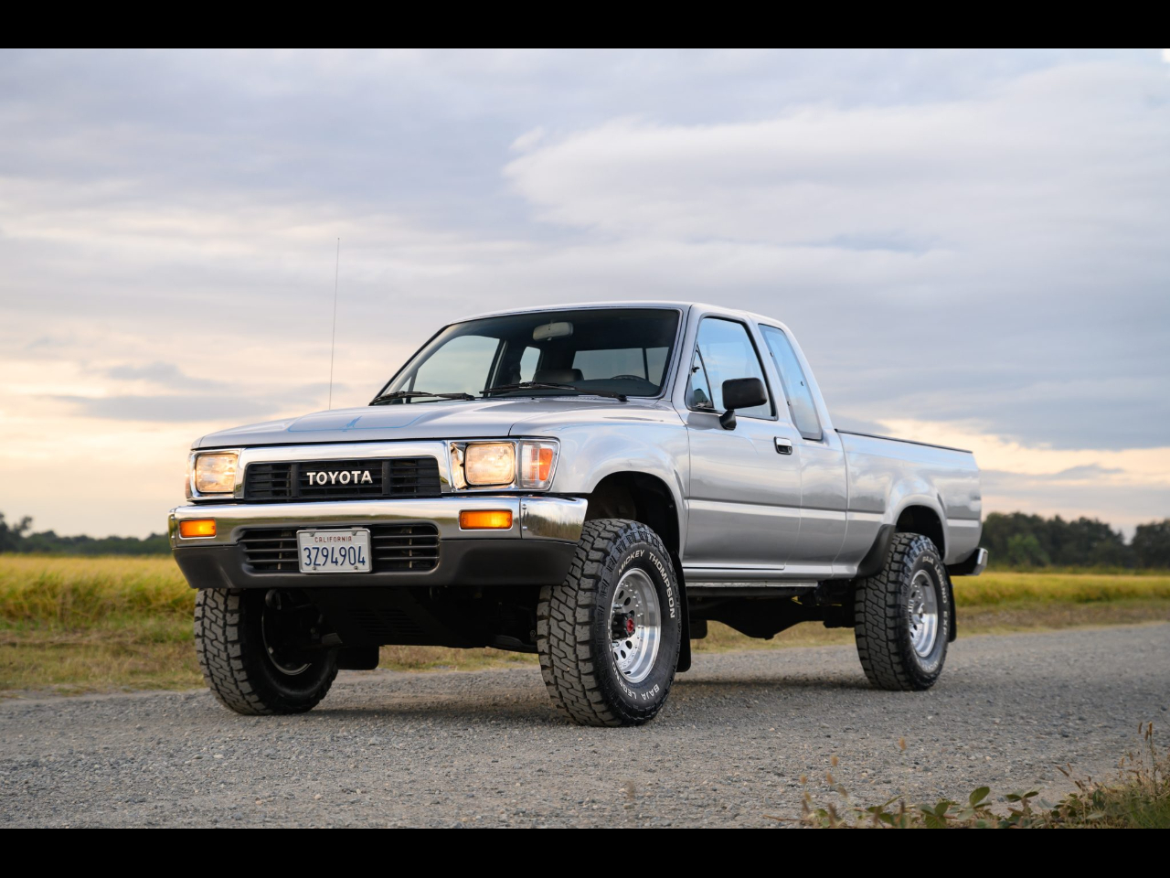 1990 Toyota Pickup DLX Xtracab 4WD