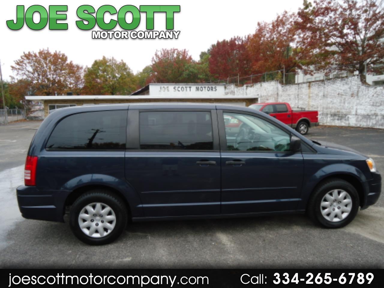 Chrysler Town & Country LX 2008