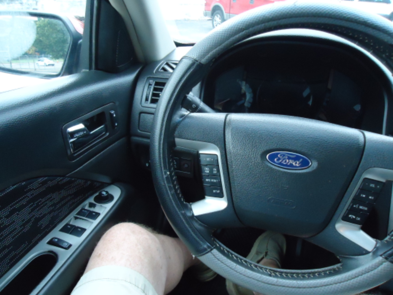 2012 Ford Fusion SE photo 19