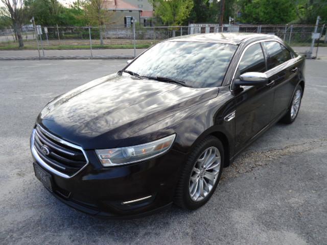Ford Taurus Limited AWD 2013