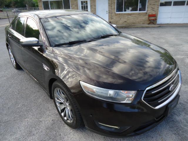 Ford Taurus Limited AWD 2013