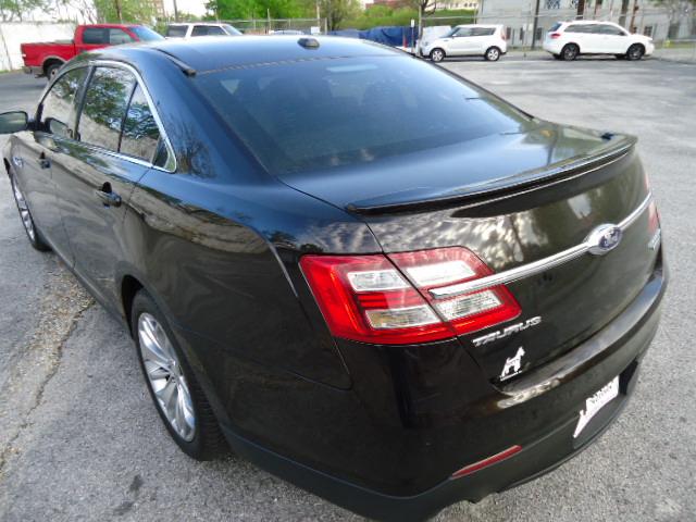 Ford Taurus Limited AWD 2013