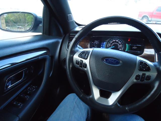 Ford Taurus Limited AWD 2013
