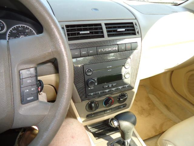 2007 Ford Fusion SE - Photo 16
