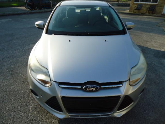 Ford Focus SE Sedan 2014