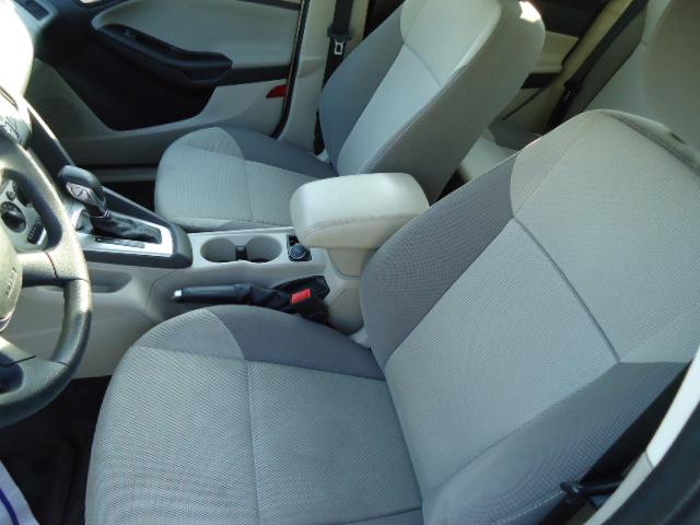 Ford Focus SE Sedan 2014