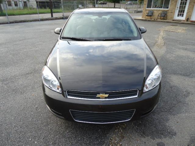 2009 Chevrolet Impala LT - Photo 2