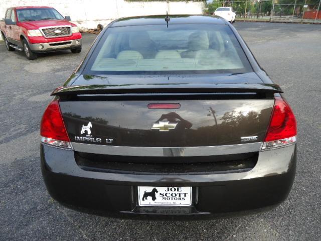 2009 Chevrolet Impala LT - Photo 3