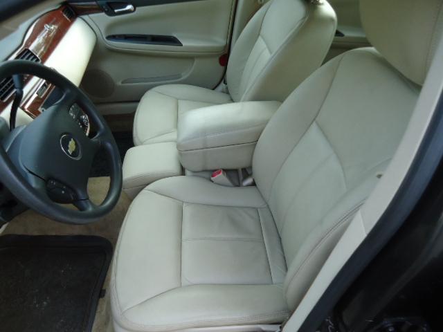 2009 Chevrolet Impala LT - Photo 4