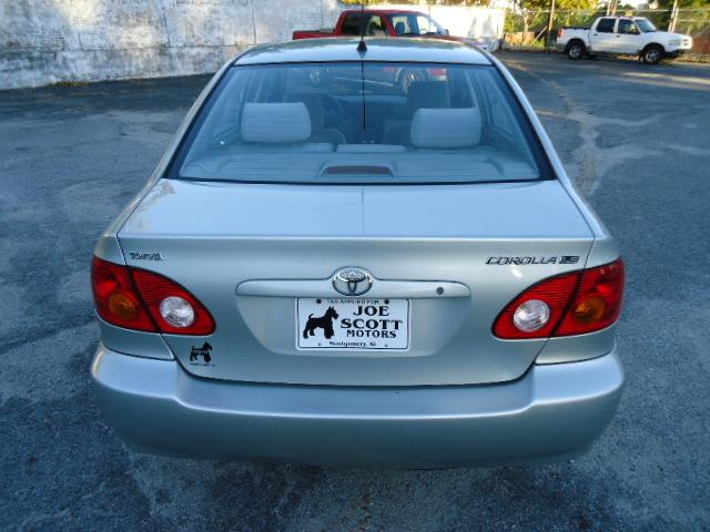 Toyota Corolla LE 4D Sedan at 2003