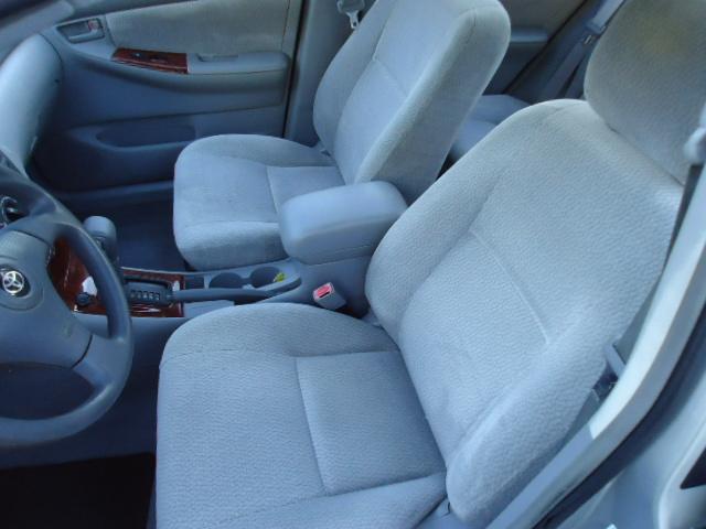 Toyota Corolla LE 4D Sedan at 2003