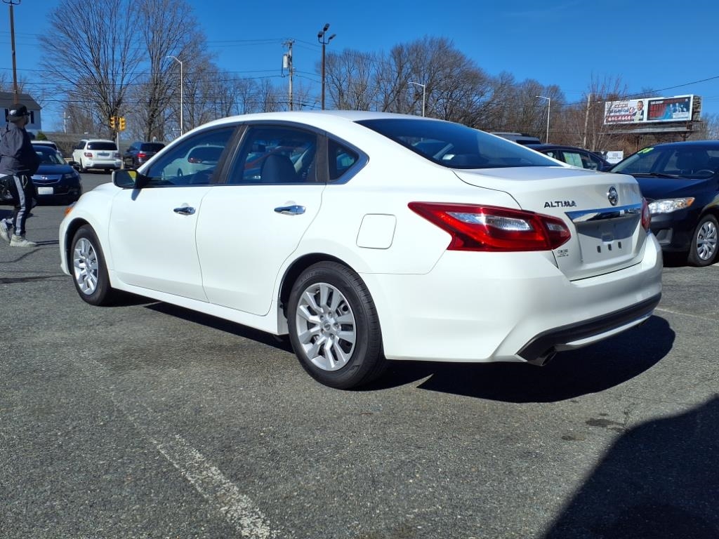 Nissan Altima  2017