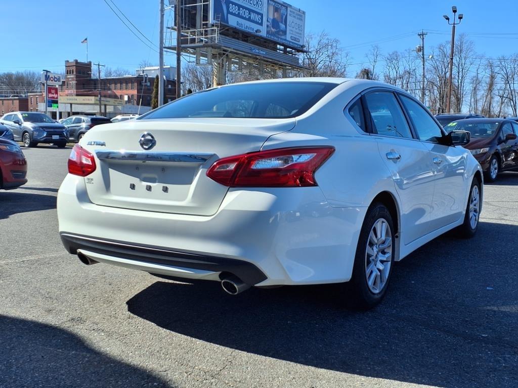 Nissan Altima  2017