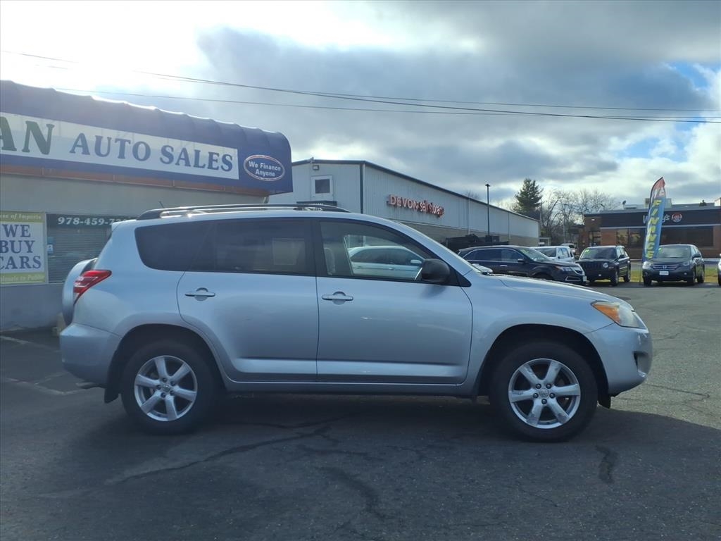 Toyota RAV4  2012