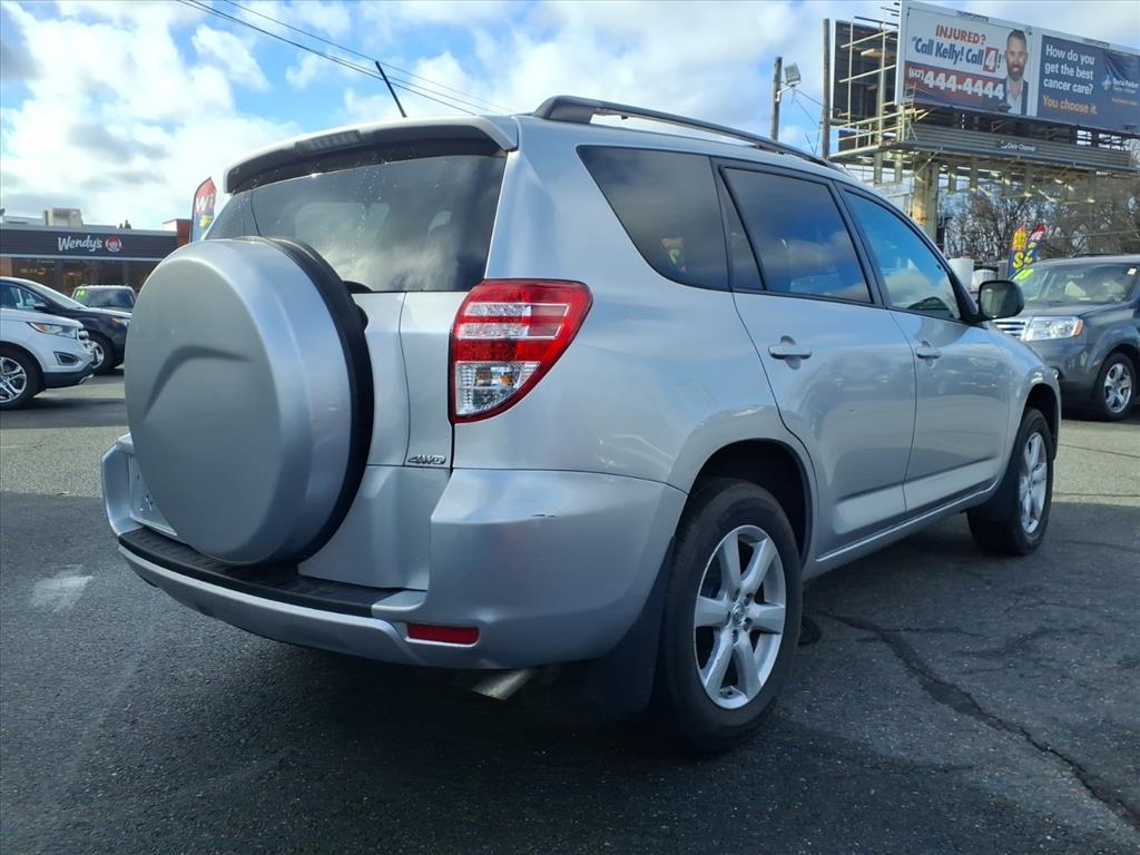 Toyota RAV4  2012