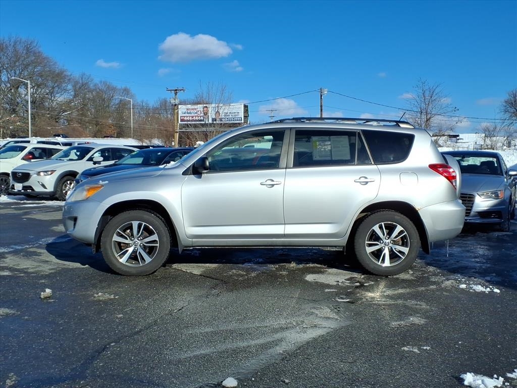 Toyota RAV4  2012