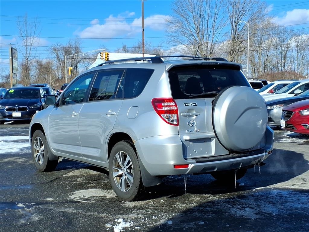 Toyota RAV4  2012
