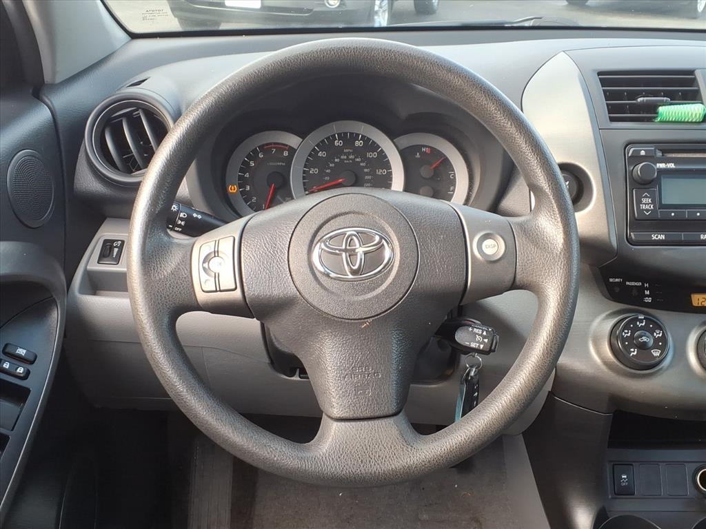 Toyota RAV4  2012