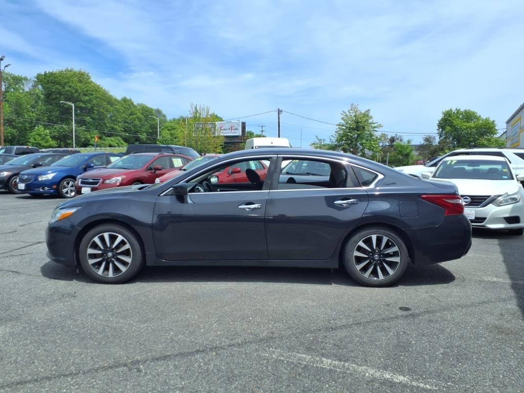 Nissan Altima 2.5 SV Sedan 2018
