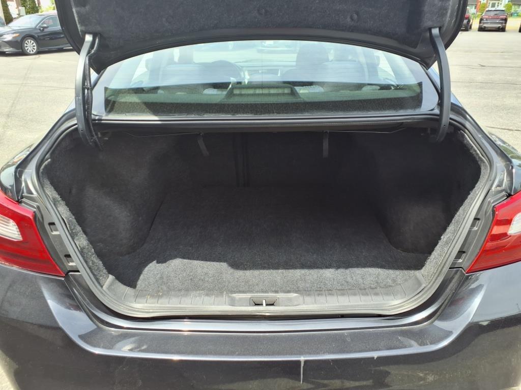 Nissan Altima 2.5 SV Sedan 2018