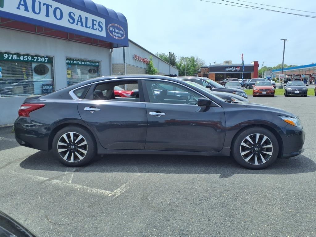 Nissan Altima 2.5 SV Sedan 2018