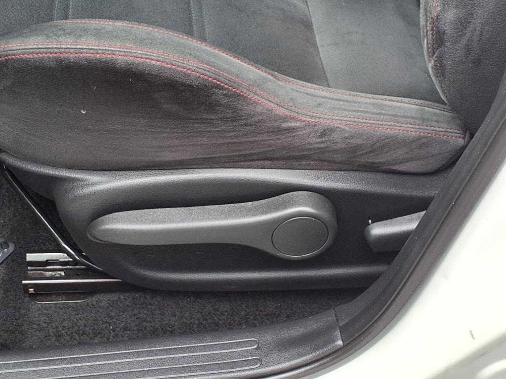 Nissan Juke  2014 Nissan Juke  2014