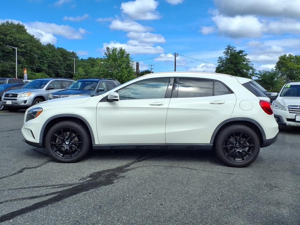 Mercedes-Benz GLA-Class  2015