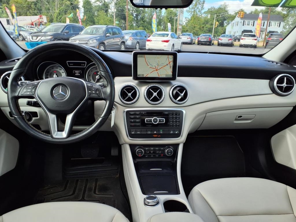 Mercedes-Benz GLA-Class  2015