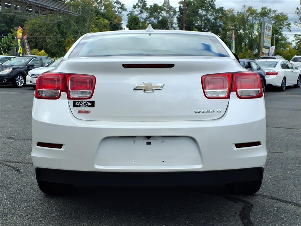 Chevrolet Malibu  2015