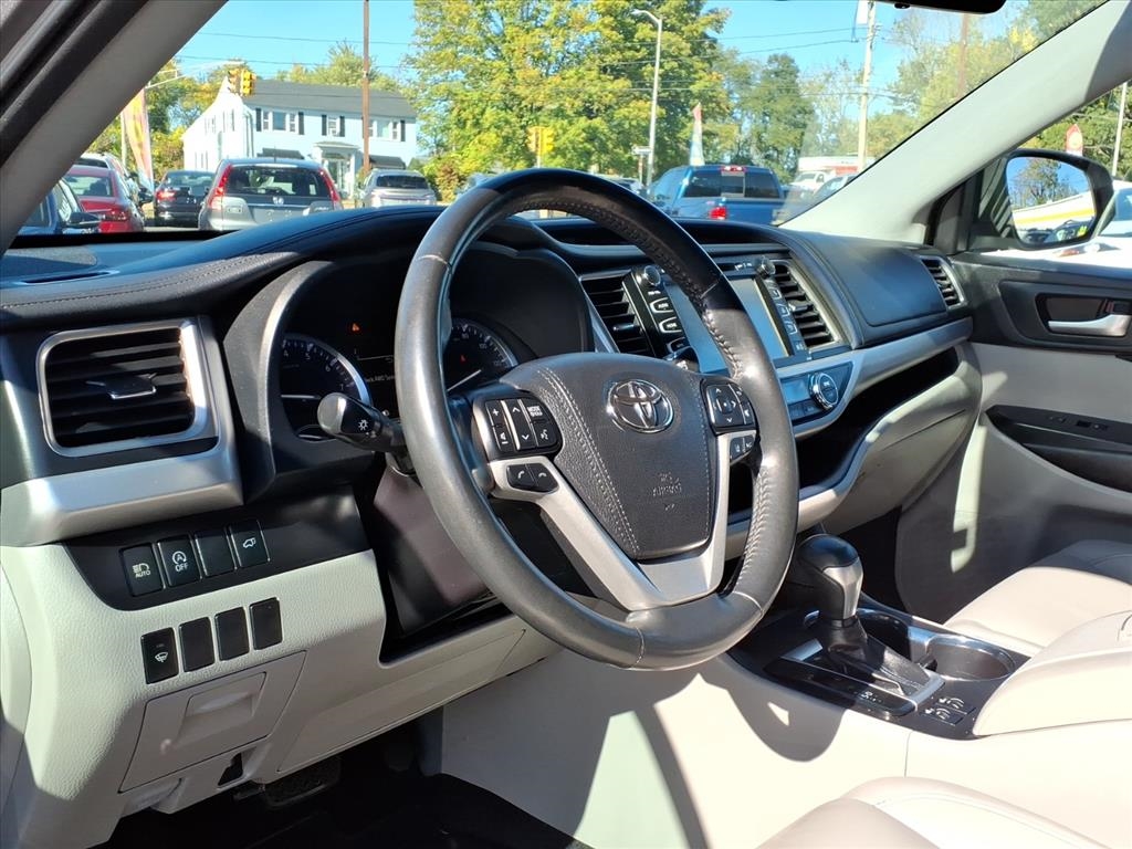 Toyota Highlander  2019