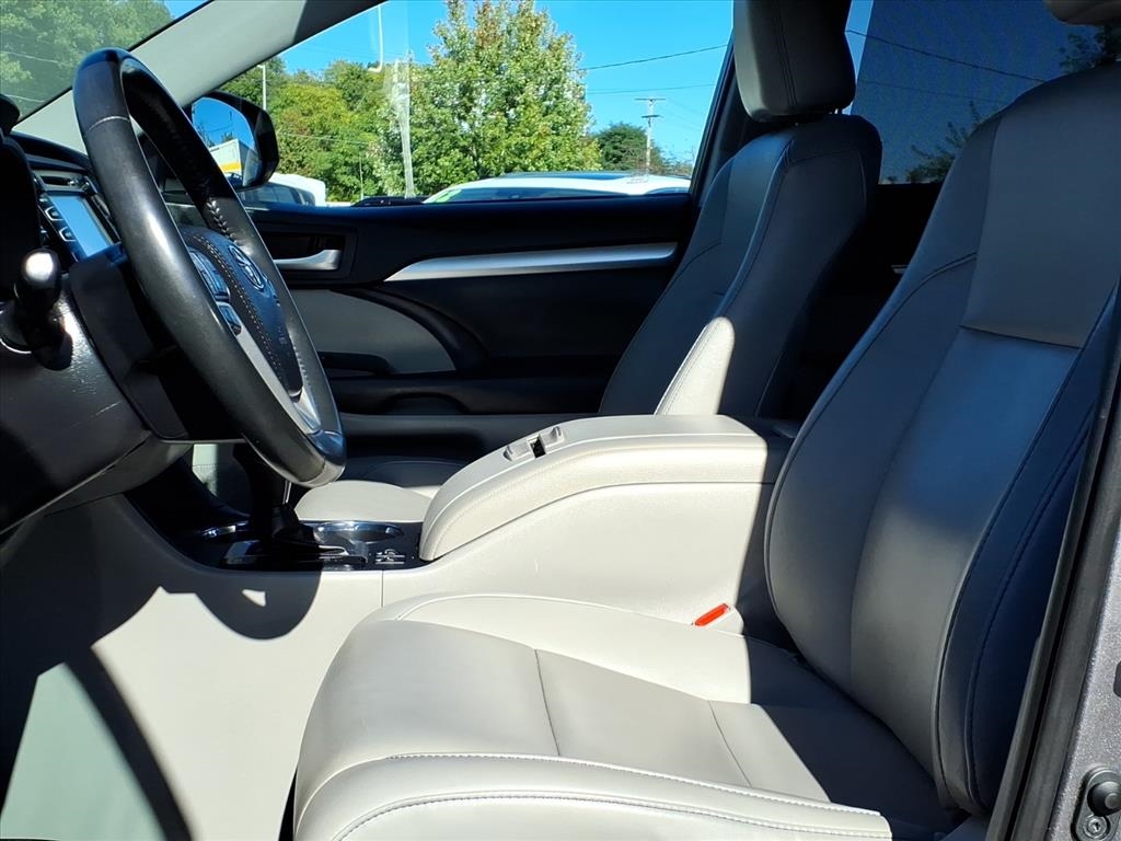 Toyota Highlander  2019