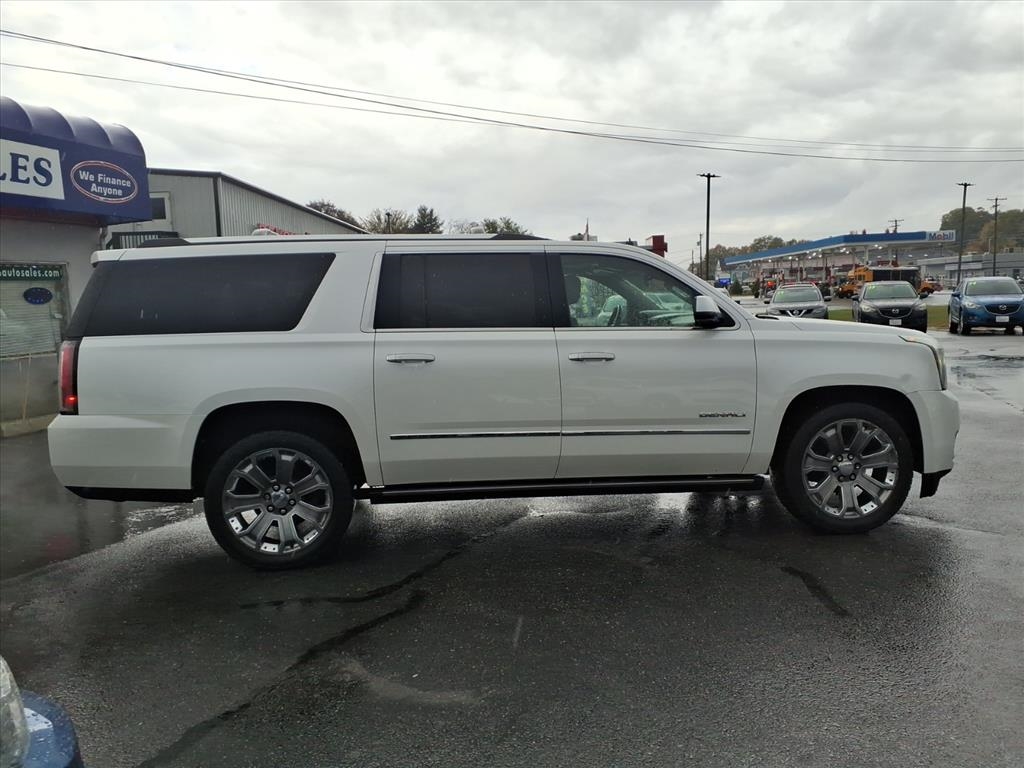 GMC Yukon XL  2016