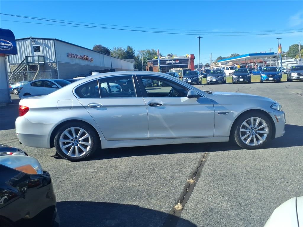 BMW 5-Series  2016