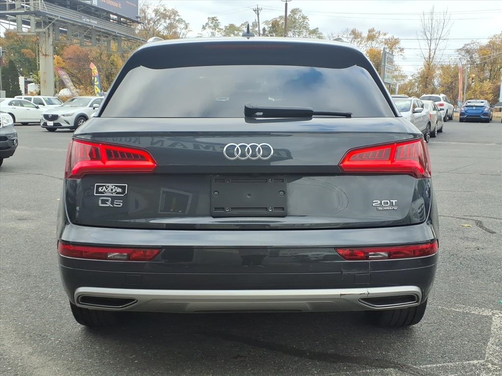 Audi Q5  2018 Audi Q5  2018