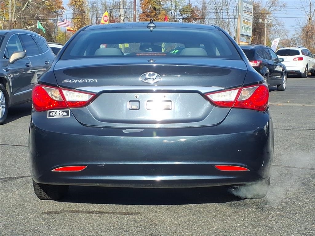 Hyundai Sonata  2013