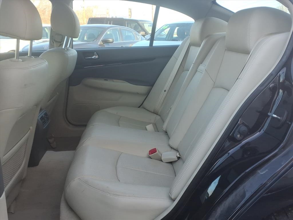 Infiniti G Sedan  2013