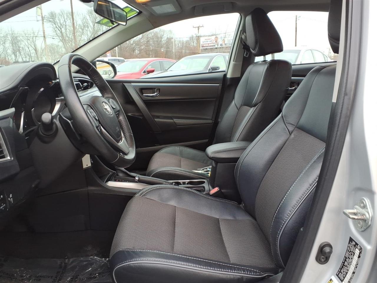 Toyota Corolla 4dr Sdn Man S Plus (Natl) 2014