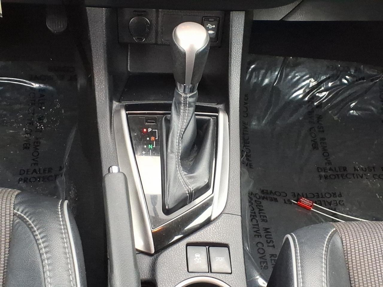 Toyota Corolla 4dr Sdn Man S Plus (Natl) 2014