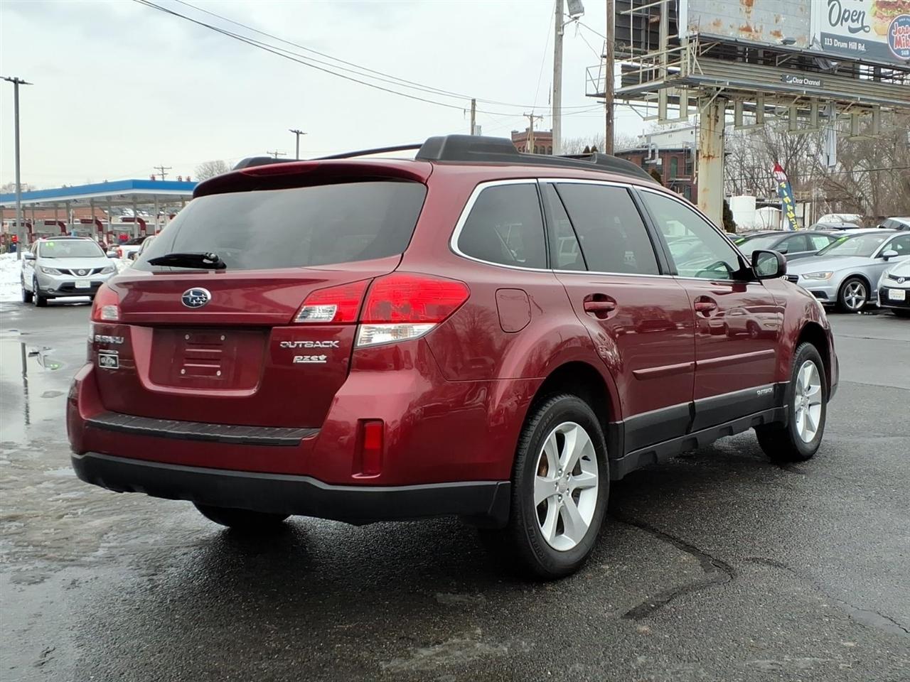Subaru Outback  2013