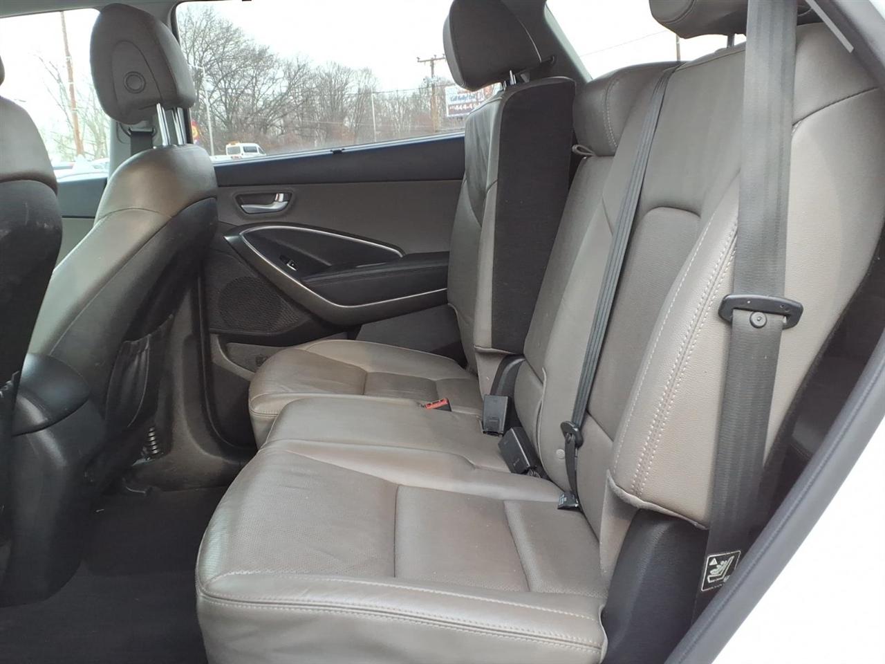 Hyundai Santa Fe  2015